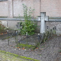 Nederlandse-Oorlogsgraven-Rooms-Katholiek-Kerkhof-Raamsdonk-01